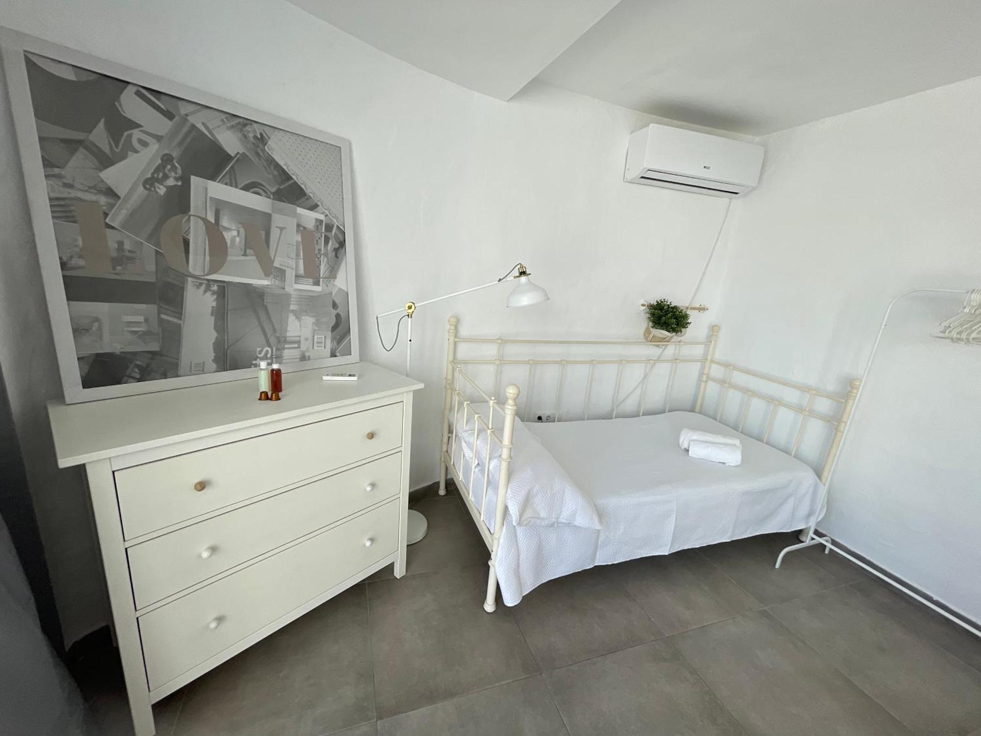 Mediterranean House - Habitaciones Privadas En Casa Compartida Майрена-дель-Альхарафе Экстерьер фото